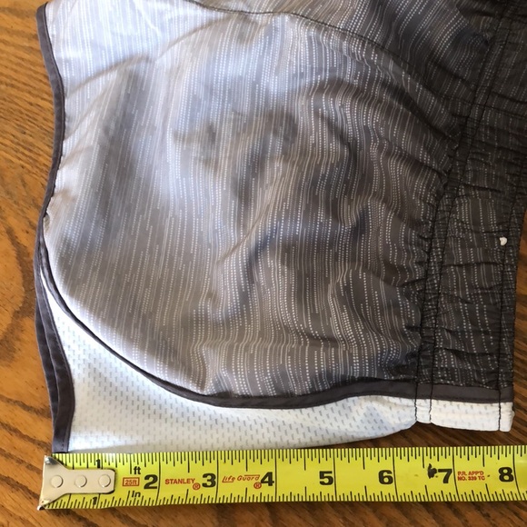 Shorts - Picture 6 of 6